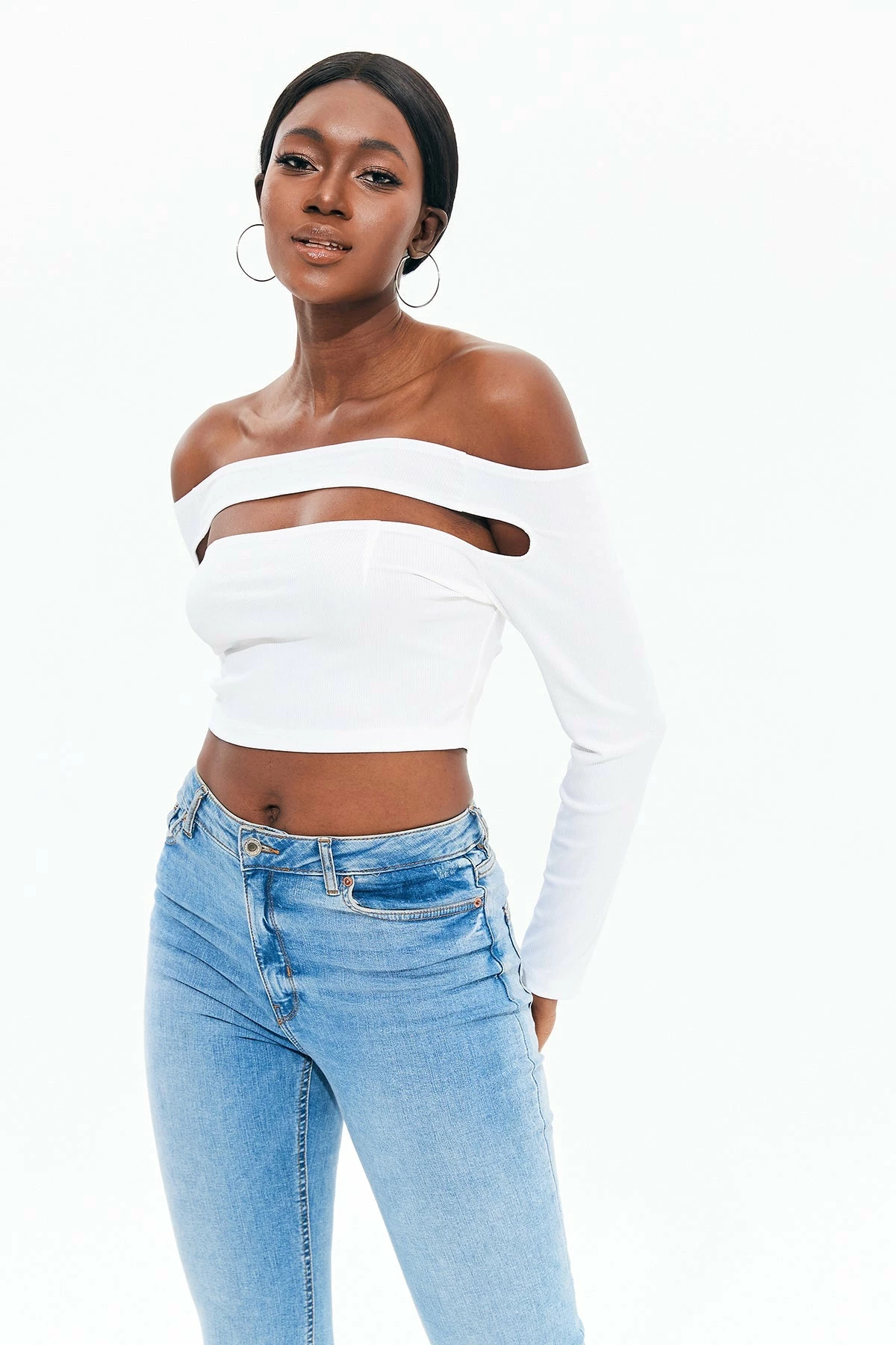 Solado Off Shoulder Cut Out Long Sleeve Blouse 5 Solado Off Shoulder Cut Out Long Sleeve Blouse - Image 3