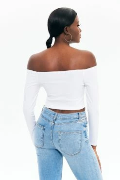 Solado Off Shoulder Cut Out Long Sleeve Blouse 9 Solado Off Shoulder Cut Out Long Sleeve Blouse -SOLADO Shop 2855102022010614493661d69100009f9 1800x1800