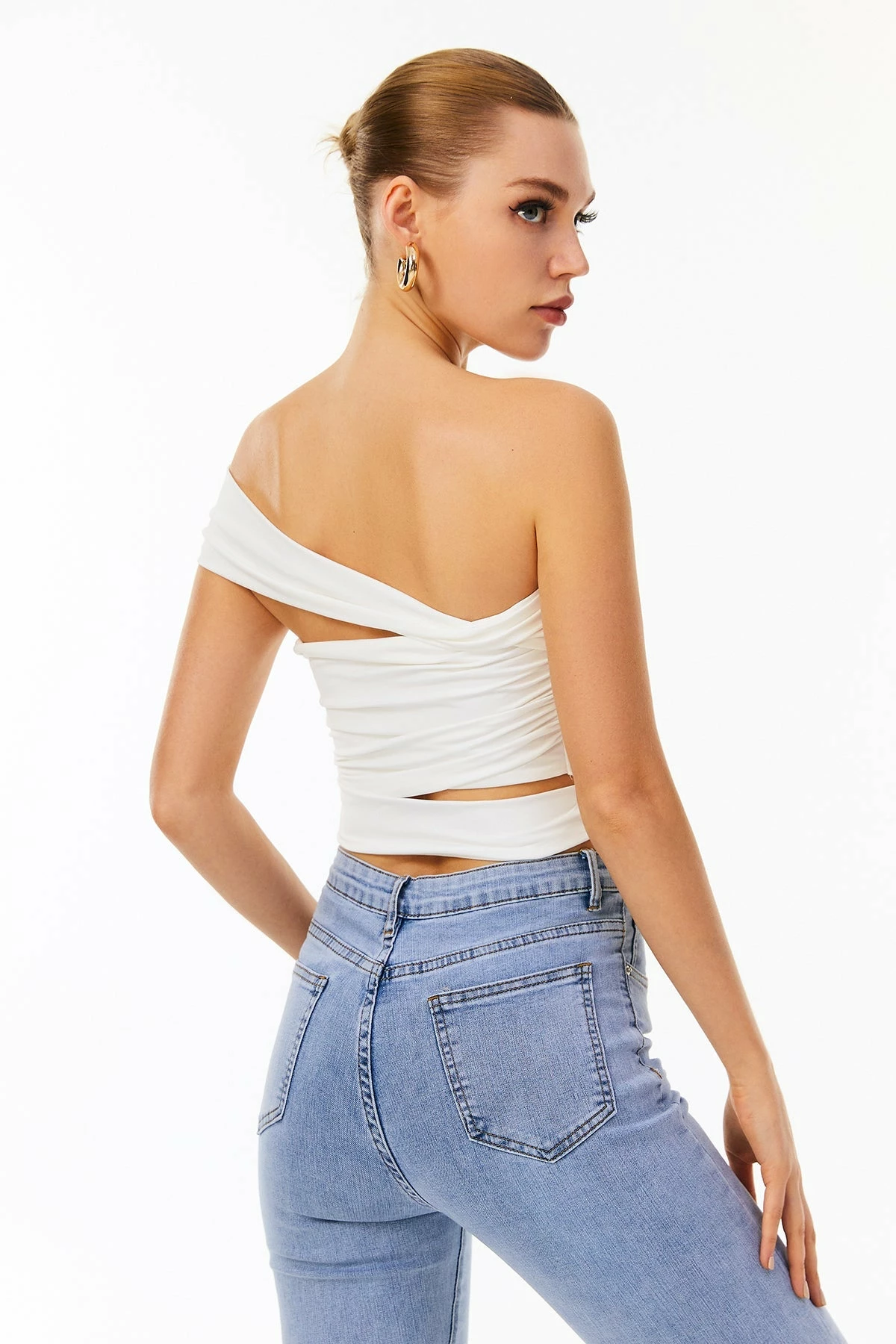 Solado Asymmetrical Neck Cut Out Crop Top 9 Solado Asymmetrical Neck Cut Out Crop Top - Image 7