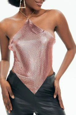 Solado Halter Neck Chainmail Backless Crop Top -SOLADO Shop 285510202202110954516205c1eba0be8 1800x1800