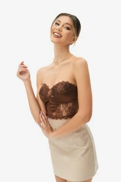 Solado Lace Trim Satin Crop Corset Top -SOLADO Shop 28551020220406094923624cf1a34bfe8 1800x1800