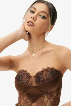 Solado Lace Trim Satin Crop Corset Top -SOLADO Shop 28551020220406094925624cf1a5a6f18 1800x1800