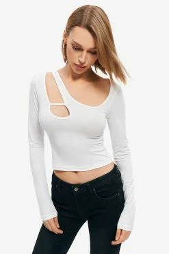Solado Asymmetrical Cut Out Long Sleeve T-shirt -SOLADO Shop 28551020220406191848624d7718d5e21 1800x1800