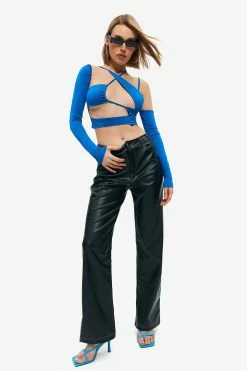 Solado Cut Out Asymmetrical Neck Long Sleeve Top -SOLADO Shop 285510202204091631206251445857dda 1800x1800