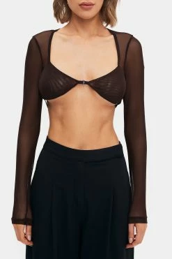 Solado Plunging Neck Buckle Detail Long Sleeve Top 36 Solado Plunging Neck Buckle Detail Long Sleeve Top -SOLADO Shop 28551020220512181450627cde1a91a39 1800x1800