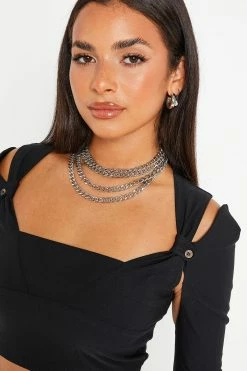 SOLADO Cold Shoulder Button Detail Solid Long Sleeve Top 14 SOLADO Cold Shoulder Button Detail Solid Long Sleeve Top -SOLADO Shop 2855102022071614302162d25afd3b5df 26501e8e 6bc8 402e 8d50 75b1dfe89442 1800x1800