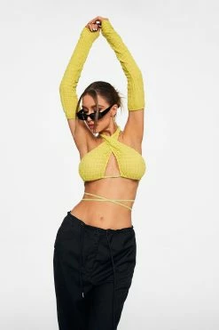 SOLADO Ruched Textured Halter Neck Backless Crop Top With Oversleeve 15 SOLADO Ruched Textured Halter Neck Backless Crop Top With Oversleeve -SOLADO Shop 2855102022071917243462d678520c555 fd5b2ad0 1d8d 4d3c b845 4b5fd325adfd 1800x1800