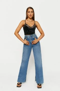 Solado Velvet Lace Trim Backless Cami Crop Top 10 Solado Velvet Lace Trim Backless Cami Crop Top -SOLADO Shop 28551020220914122801632158515fbcc 1800x1800