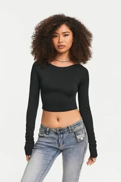 SOLADO Boat Neck Open Back Solid Long Sleeve Top 10 SOLADO Boat Neck Open Back Solid Long Sleeve Top -SOLADO Shop 2 be6445a7 8701 4278 8112 047ac4918c26 1800x1800