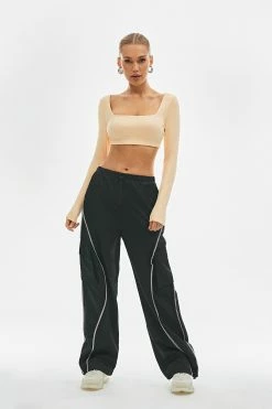 SOLADO Square Neck Solid Long Sleeve Crop Top 29 SOLADO Square Neck Solid Long Sleeve Crop Top -SOLADO Shop 4 a03af716 273f 46bf 813e 793e5ccd93a9 1800x1800