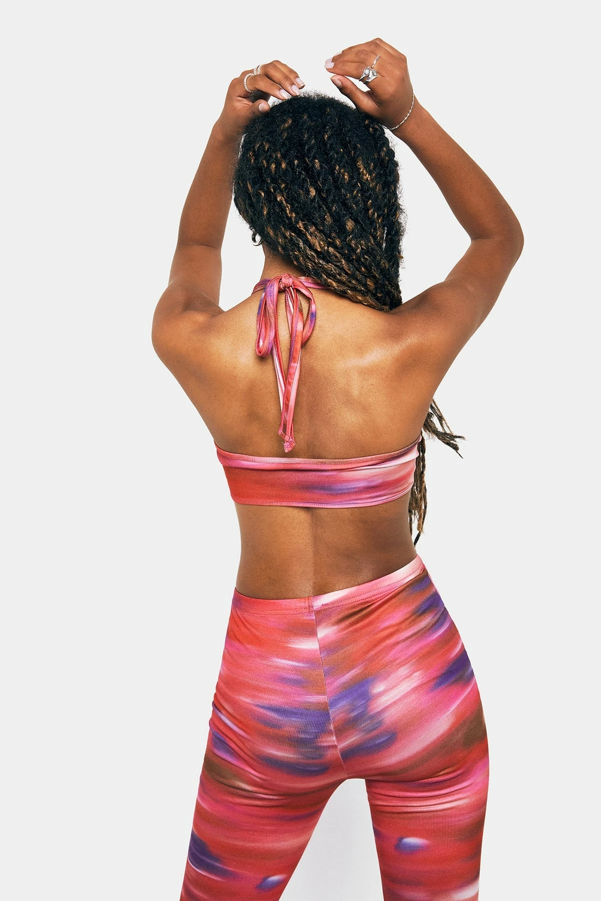 SOLADO Halter Neck Abstract Print O-Ring Decor Crop Top 5 SOLADO Halter Neck Abstract Print O-Ring Decor Crop Top - Image 3