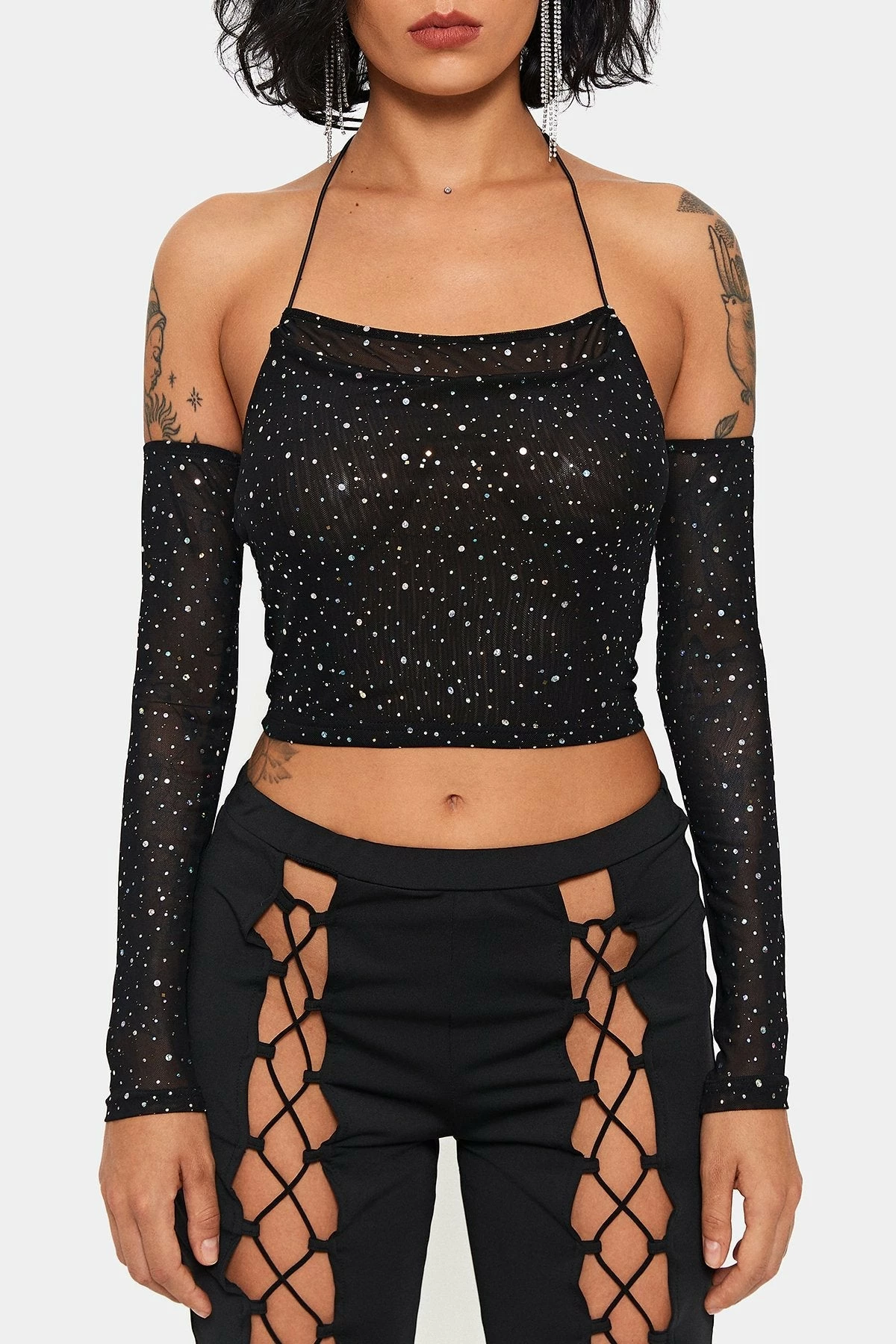 SOLADO Halter Neck Glitter Backless Crop Top With Oversleeve 8 SOLADO Halter Neck Glitter Backless Crop Top With Oversleeve - Image 6