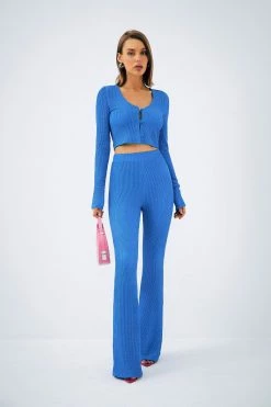 SOLADO Button Front Texture Long Sleeve Crop Top 12 SOLADO Button Front Texture Long Sleeve Crop Top -SOLADO Shop jpeg 006f92b4 745f 4a1f 943c 79a77262c7d2 1800x1800