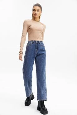 Solado Solid Detail Chain Backless Long Sleeve Top -SOLADO Shop jpeg 0187b6f9 77bc 4cae a175 1429629924fa 1800x1800