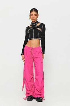 SOLADO 2 In 1 Top-stitching Cut Out Long Sleeve Top 13 SOLADO 2 In 1 Top-stitching Cut Out Long Sleeve Top -SOLADO Shop jpeg 085a0a4c cf97 4d4a 9c40 e053a59a73cf 1800x1800