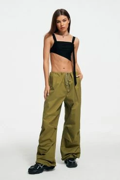 SOLADO Square Neck Asymmetric Hem Tank Top 12 SOLADO Square Neck Asymmetric Hem Tank Top -SOLADO Shop jpeg 09e1b942 6ea2 4510 8b7e ad48a00e0b0c 1800x1800