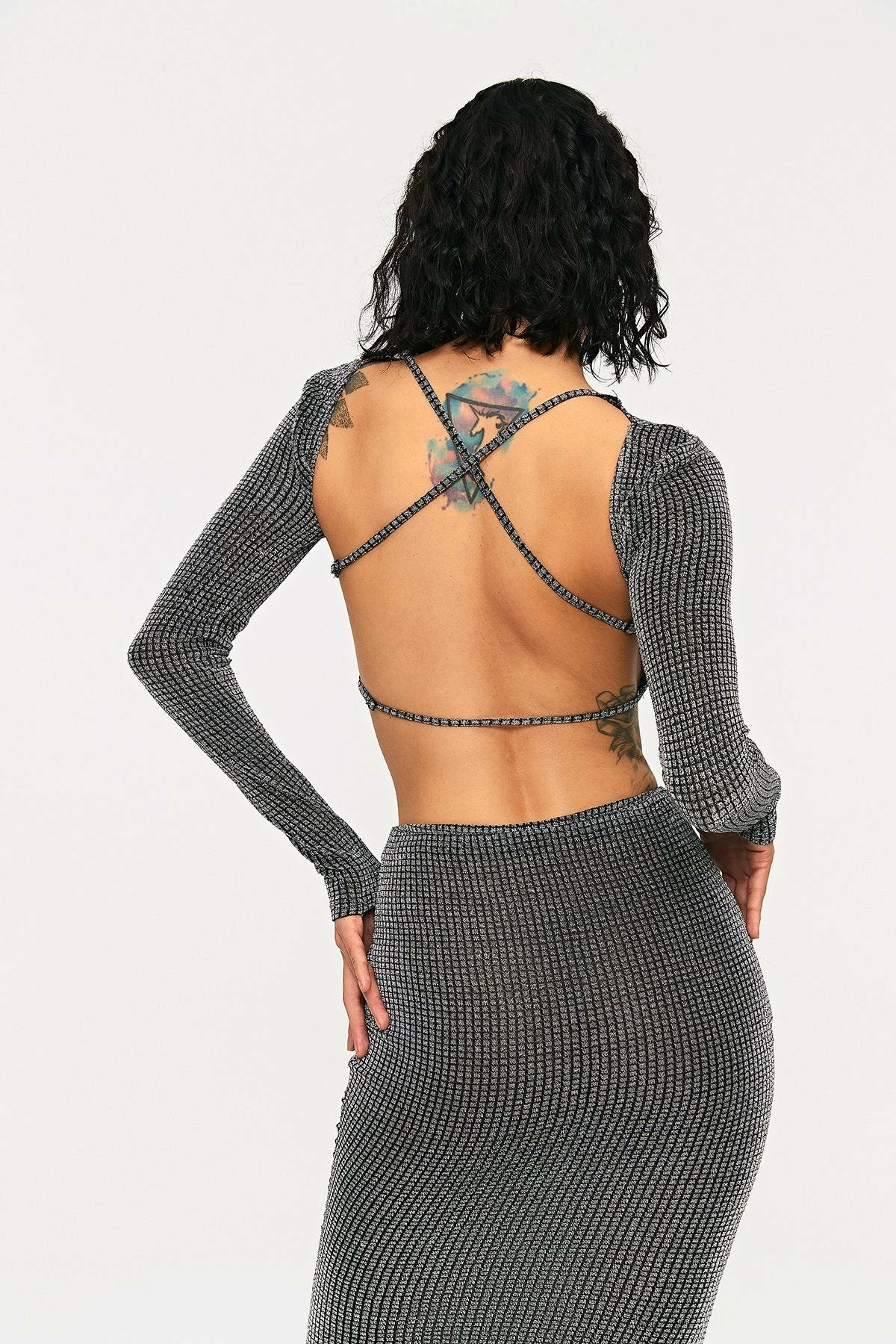 SOLADO Sheen Open Back Long Sleeve Crop Top 4 SOLADO Sheen Open Back Long Sleeve Crop Top - Image 2