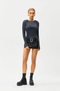 Solado Seam Detail Cinched Waist Long Sleeve Top 9 Solado Seam Detail Cinched Waist Long Sleeve Top -SOLADO Shop jpeg 0c8f6f34 5409 4f8c bfbd f1b38c19da67 1800x1800