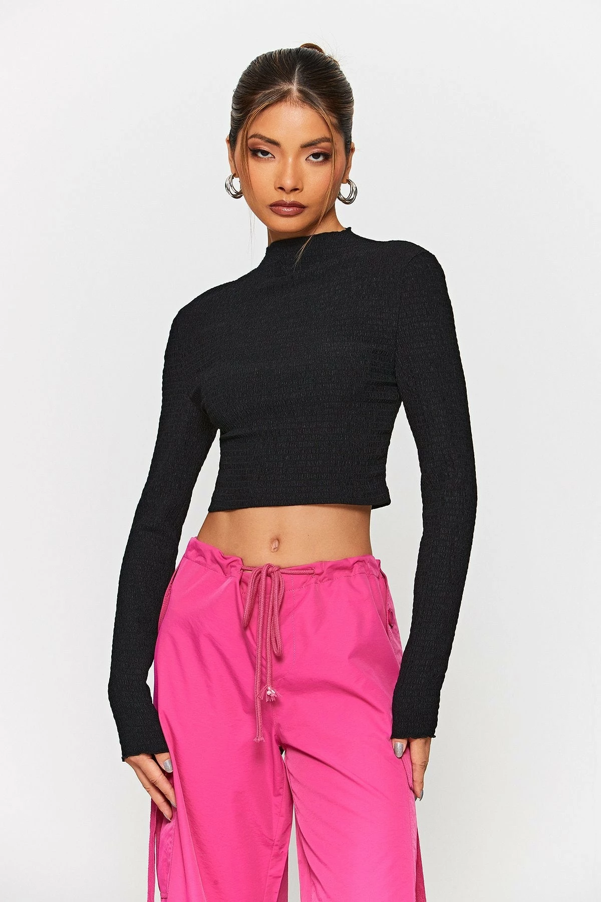 SOLADO Mock Neck Pleat Textured Long Sleeve Crop Top 5 SOLADO Mock Neck Pleat Textured Long Sleeve Crop Top - Image 3