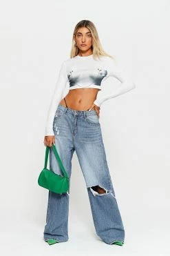 SOLADO Abstract Print Chain Decor Long Sleeve Crop Top -SOLADO Shop jpeg 101d8d86 ef6a 4cbb 98ff 6011e7936f98 1800x1800