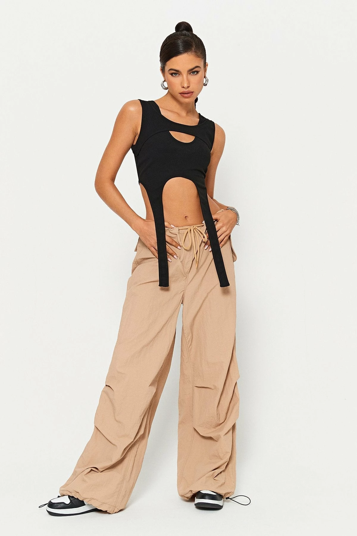 SOLADO 2 In 1 Cut Out Asymmetrical Hem Tank Top 6 SOLADO 2 In 1 Cut Out Asymmetrical Hem Tank Top - Image 4