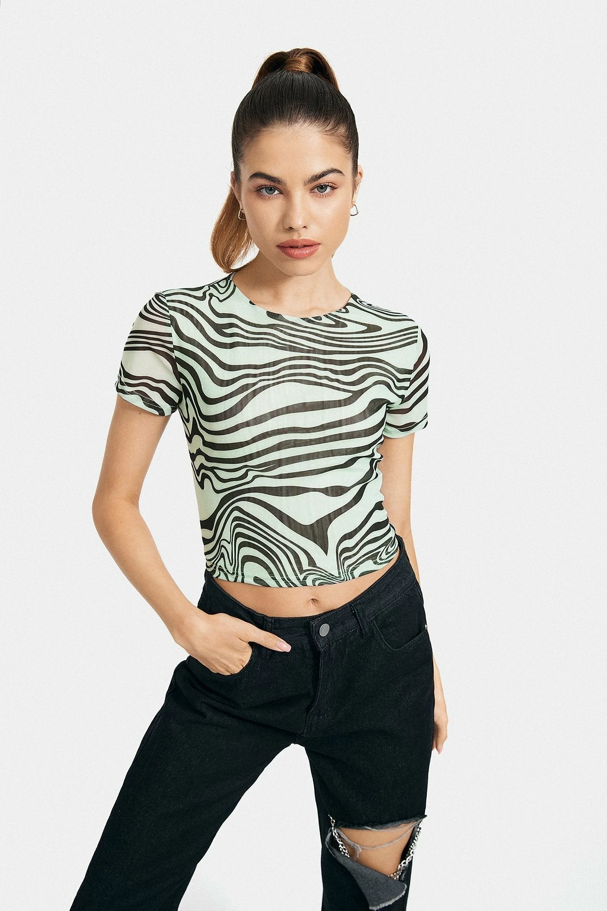 Solado Swirl Print Round Neck Colorblock Crop Top 4 Solado Swirl Print Round Neck Colorblock Crop Top - Image 2