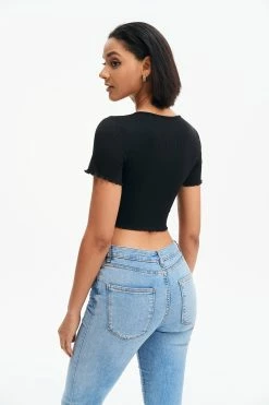 Solado Lettuce Trim Button Front Crop Top 14 Solado Lettuce Trim Button Front Crop Top -SOLADO Shop jpeg 1cb09a88 1ee8 42d8 bff5 1685488f6810 1800x1800