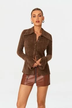 SOLADO Lapel Neck Split Cuff Fluffy Long Sleeve Top