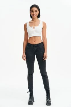 Solado Notched Neck Solid Crop Top 10 Solado Notched Neck Solid Crop Top -SOLADO Shop jpeg 1e808edc f0d3 49d1 8ed7 61ce8dead6bc 1800x1800