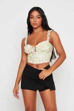 Solado Double Strap Floral Print Lace Up Back Crop Top -SOLADO Shop jpeg 2037d517 bc15 40a9 820d eaf913f421ca 1800x1800