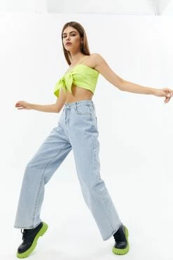 Solado Tie Front Cami Crop Top -SOLADO Shop jpeg 20b0d748 54a7 45eb 9d3c 4ea0931b877f 1800x1800
