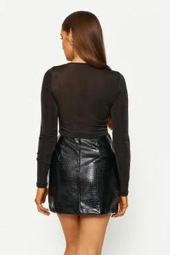 Solado Cut Out O-Ring Front Long Sleeve Top 9 Solado Cut Out O-Ring Front Long Sleeve Top -SOLADO Shop jpeg 28326731 4aa6 4b92 b88b c691de156438 1800x1800