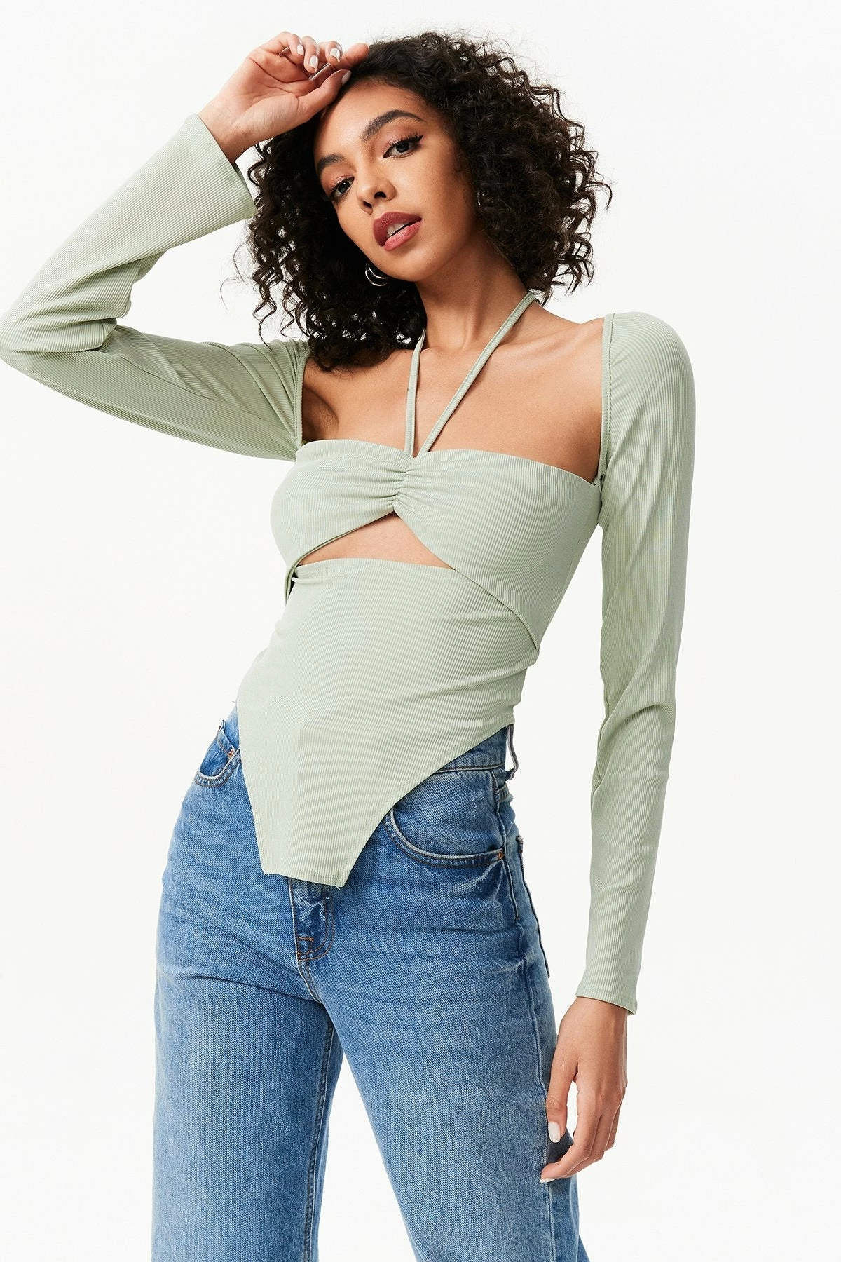 Solado Asymmetric Hem Cut Out Long Sleeve Top 5 Solado Asymmetric Hem Cut Out Long Sleeve Top - Image 3