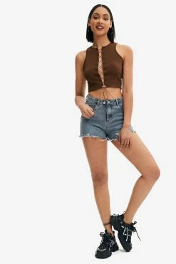 Solado Lace Up Ribbed Crop Tank Top 13 Solado Lace Up Ribbed Crop Tank Top -SOLADO Shop jpeg 29d2f9a2 0917 46f7 b96a a072dffd9d0e 1800x1800