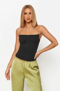 Solado Square Neck Pearl Chain Solid Crop Top
