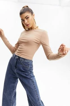 Solado Solid Detail Chain Backless Long Sleeve Top