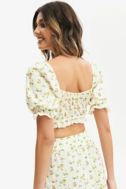 Alternative view of Solado Floral Print Puff Sleeve Crop Top