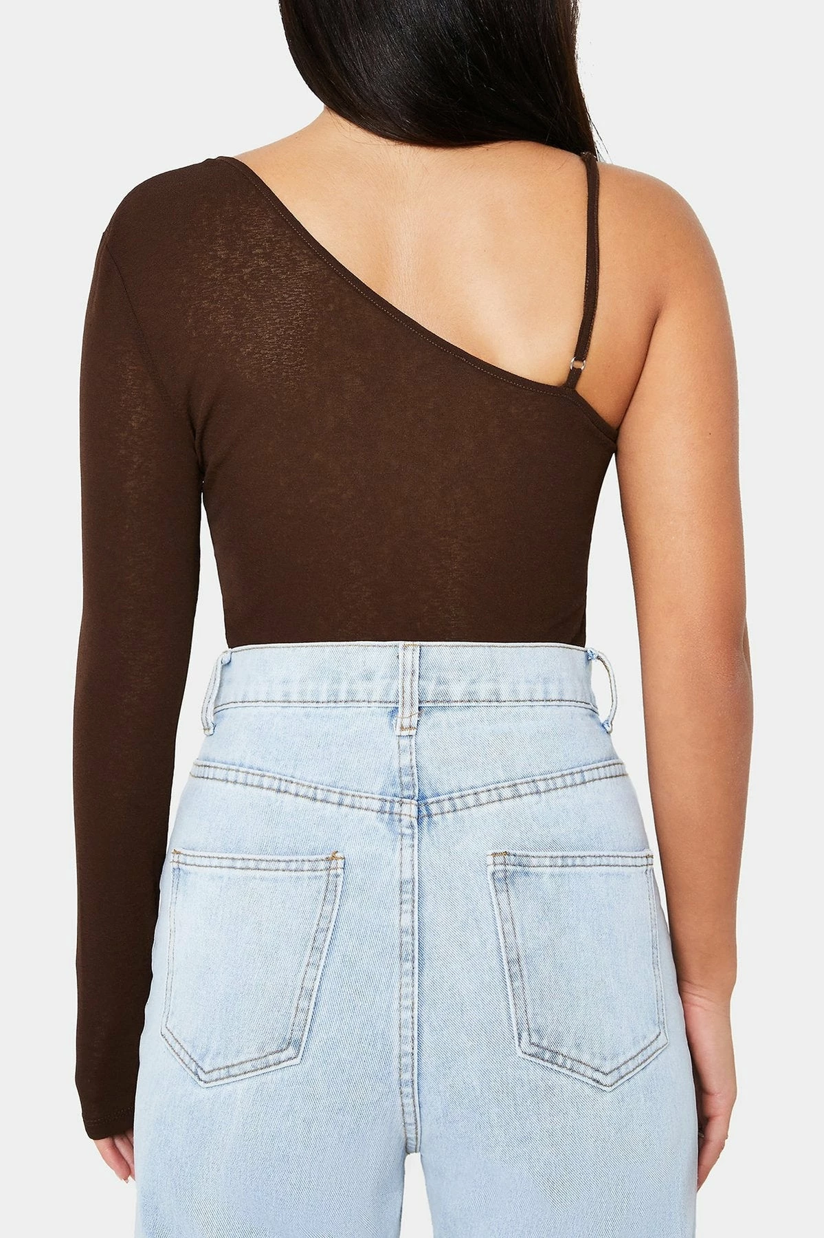 SOLADO Drawstring Ruched One Sleeve Solid Crop Top 9 SOLADO Drawstring Ruched One Sleeve Solid Crop Top - Image 7