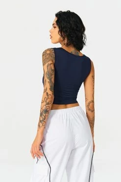 Solado Square Neck Sleeveless Solid Tank Top 9 Solado Square Neck Sleeveless Solid Tank Top -SOLADO Shop jpeg 32ec3c1c 1585 4480 a7c4 cf9aea237cfd 1800x1800
