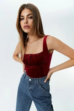 Solado Sling Sleeveless Slim Tank Top 10 Solado Sling Sleeveless Slim Tank Top -SOLADO Shop jpeg 33fb3d46 4ead 4696 80ca 0d3f4d383d4b 1800x1800