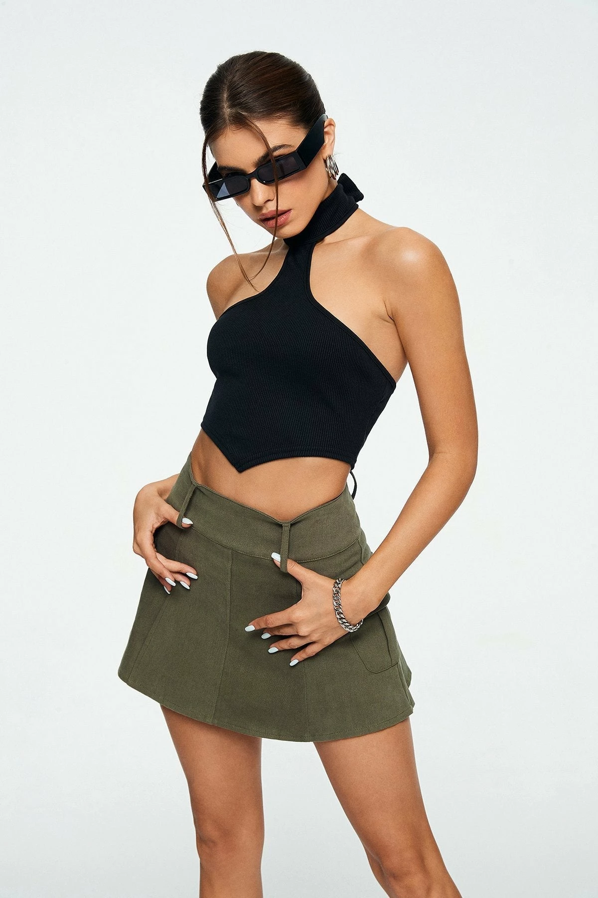 Solado Asymmetrical Hem Backless Ribbed Crop Top 5 Solado Asymmetrical Hem Backless Ribbed Crop Top - Image 3