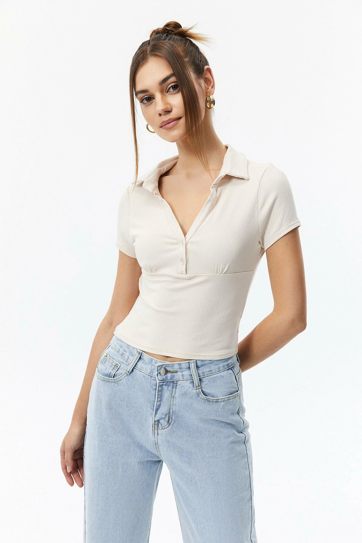 Solado Polo Neck Ribbed Short Sleeve Crop Top 3 Solado Polo Neck Ribbed Short Sleeve Crop Top