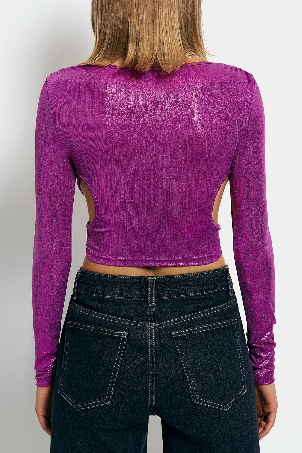 SOLADO Sheen Twist Front Cut Out Long Sleeve Top 9 SOLADO Sheen Twist Front Cut Out Long Sleeve Top - Image 7