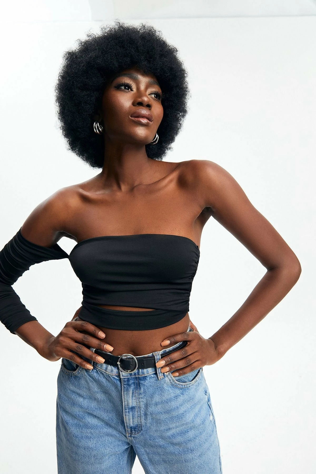 Solado Cut Out Off Shoulder Long Sleeve Blouse 6 Solado Cut Out Off Shoulder Long Sleeve Blouse - Image 4