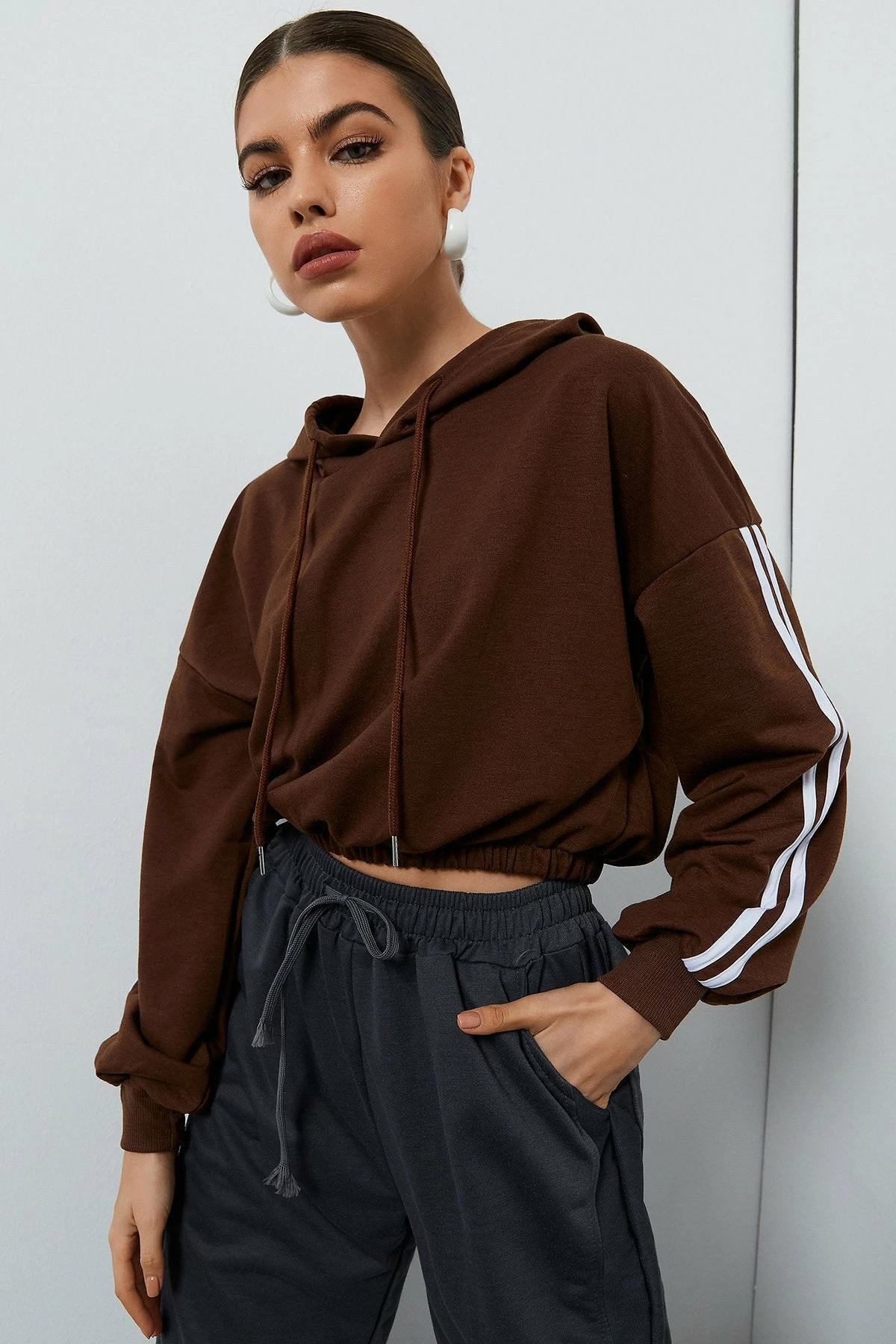 Solado Striped Print Crop Hoodie 3 Solado Striped Print Crop Hoodie