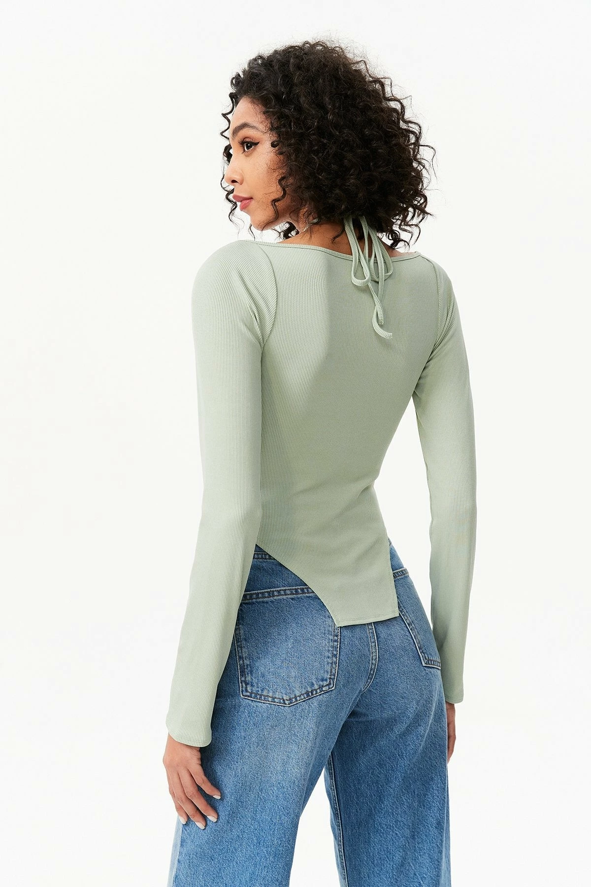 Solado Asymmetric Hem Cut Out Long Sleeve Top 6 Solado Asymmetric Hem Cut Out Long Sleeve Top - Image 4