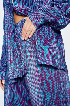SOLADO Lapel Neck Swirl Print Long Sleeve Shirt -SOLADO Shop jpeg 3aab63bb 2a3e 42b8 9e8e b0f49aa85fe6 1800x1800