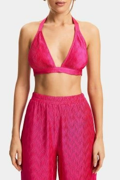 SOLADO Swirl Texture Plunging Neck Backless Crop Top 14 SOLADO Swirl Texture Plunging Neck Backless Crop Top -SOLADO Shop jpeg 3aace8a1 3784 4d15 aa72 9481708bf485 1800x1800