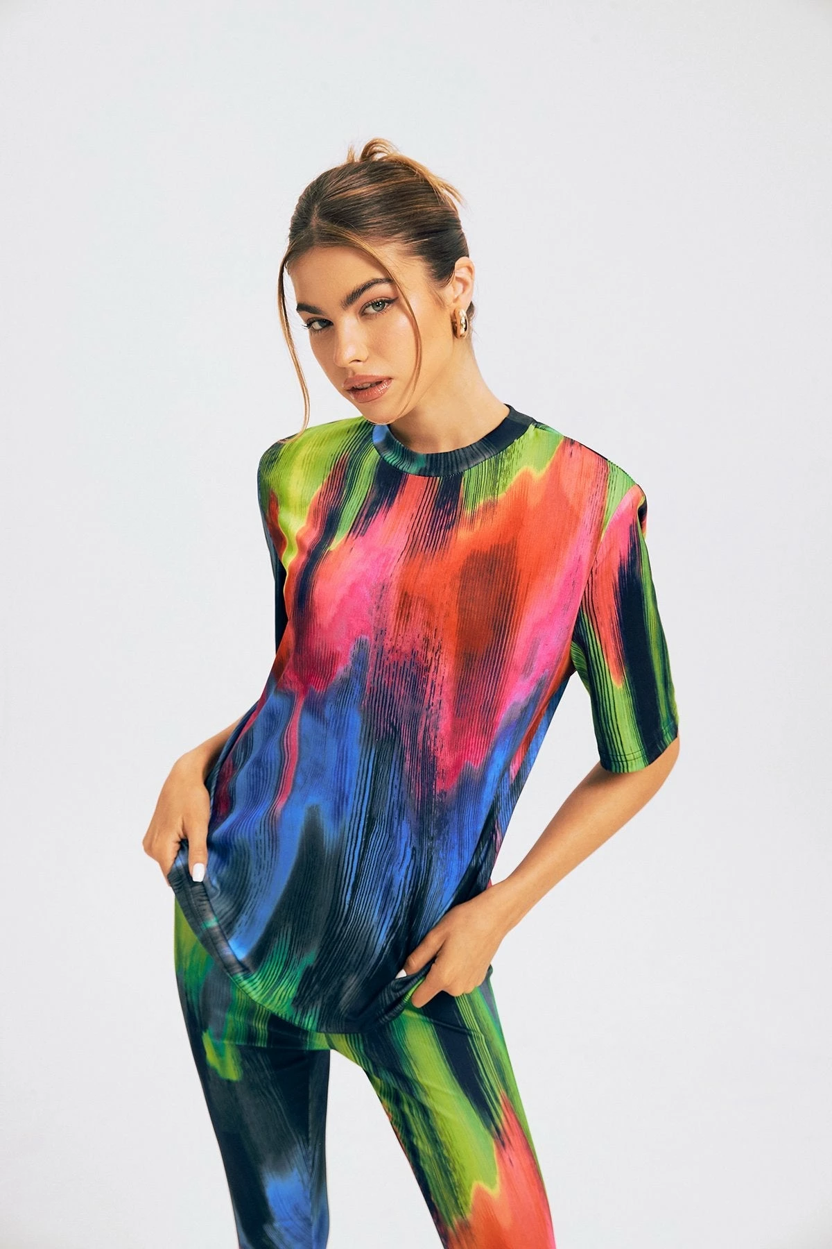 Solado Abstract Print Short Sleeve Colorblock T-Shirt 7 Solado Abstract Print Short Sleeve Colorblock T-Shirt - Image 5