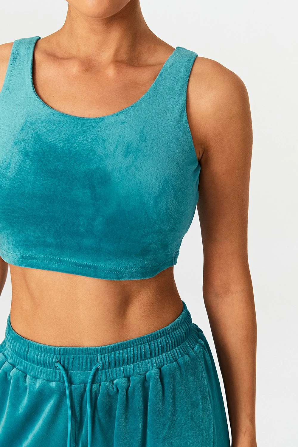 SOLADO U Neck Sleeveless Solid Velvet Tank Top 7 SOLADO U Neck Sleeveless Solid Velvet Tank Top - Image 5